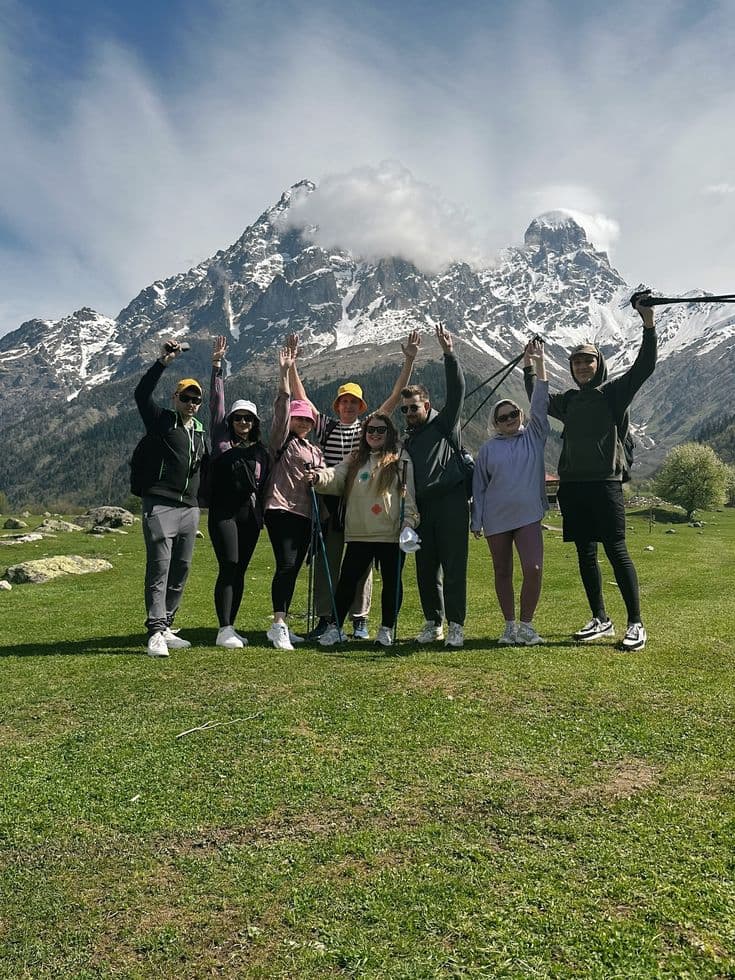 Himachal, Shimla, Manali and the valleys behind them